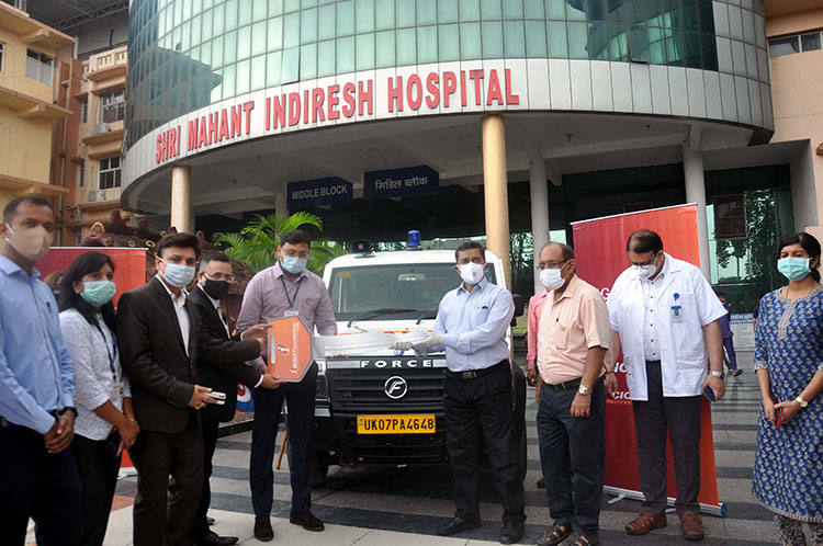 ICICI Foundation gifted an ambulance to SMI Hospital as a mark of respect